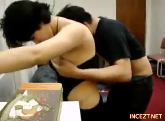 Video :Sexy mom got fucked from behind by young son